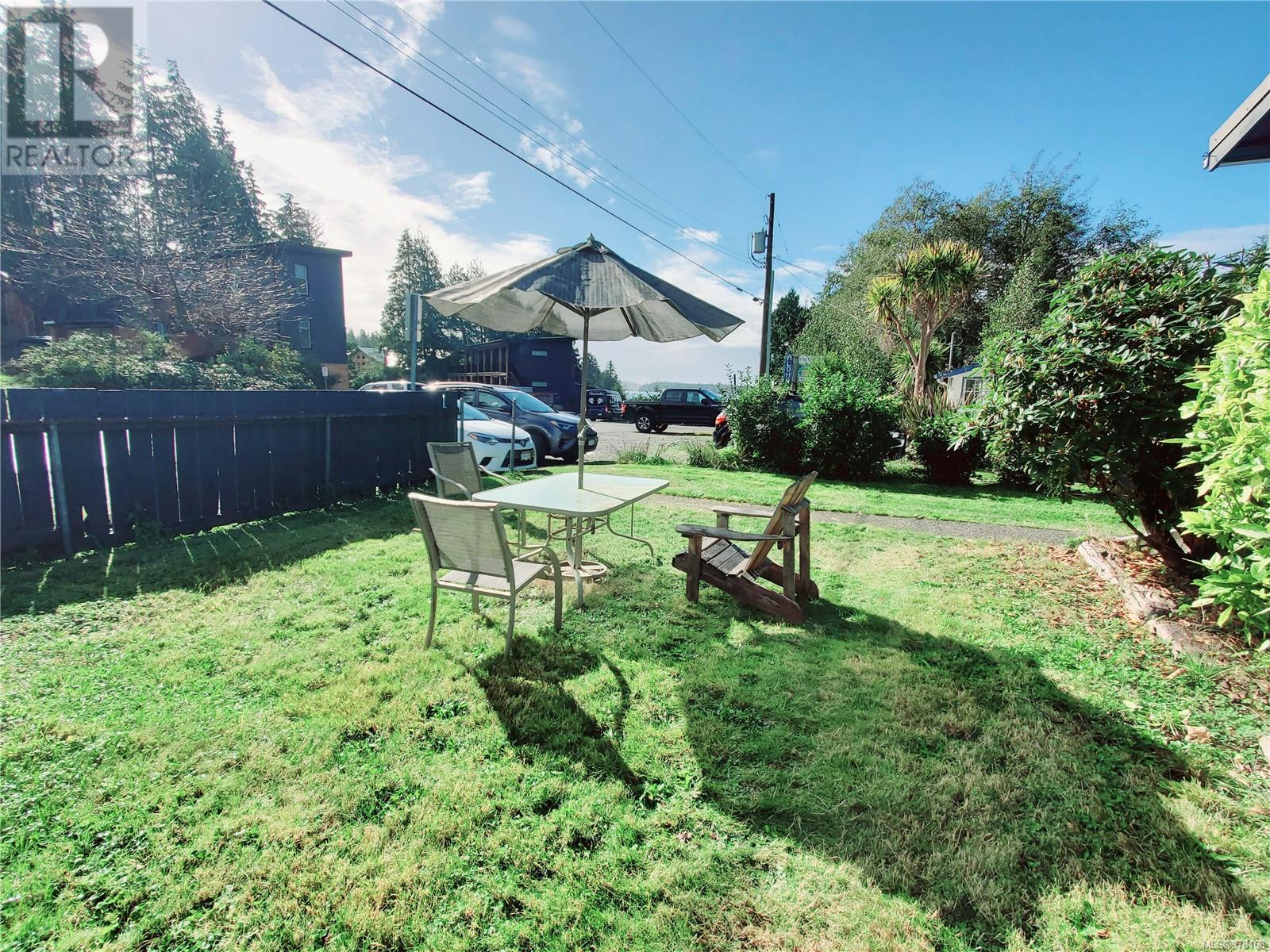 240 Campbell St, Tofino
