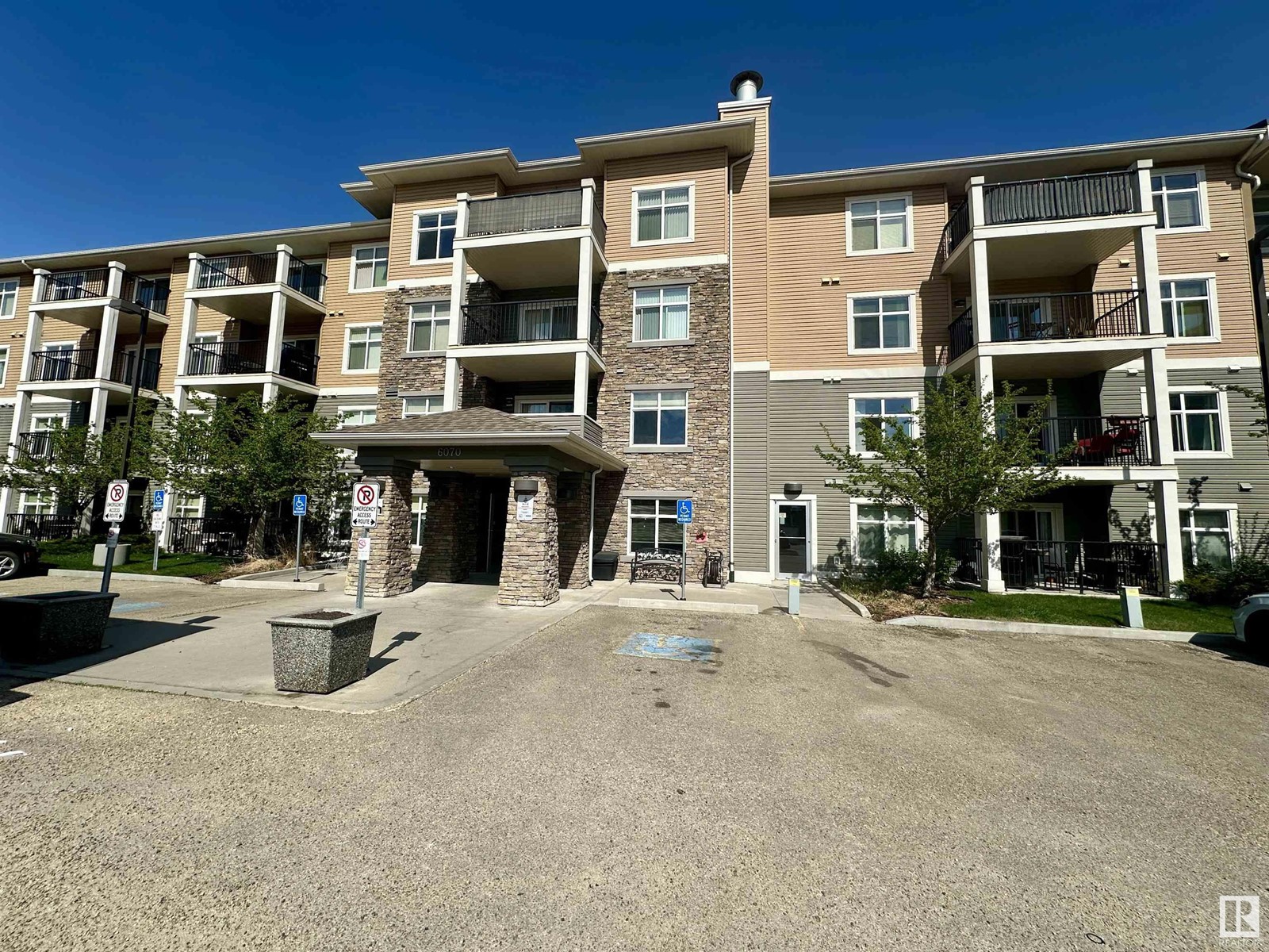 #209 6070 SCHONSEE WY NW, Edmonton