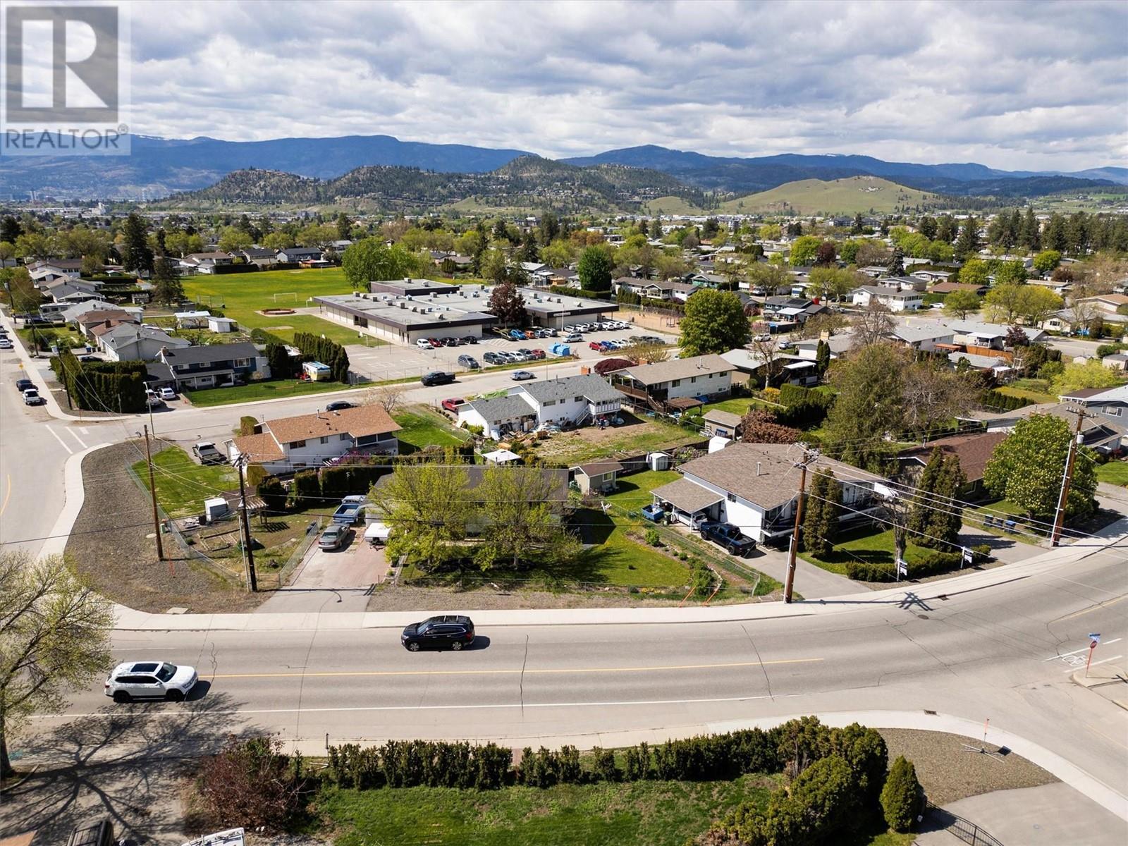  620 Rutland  S Road, Kelowna