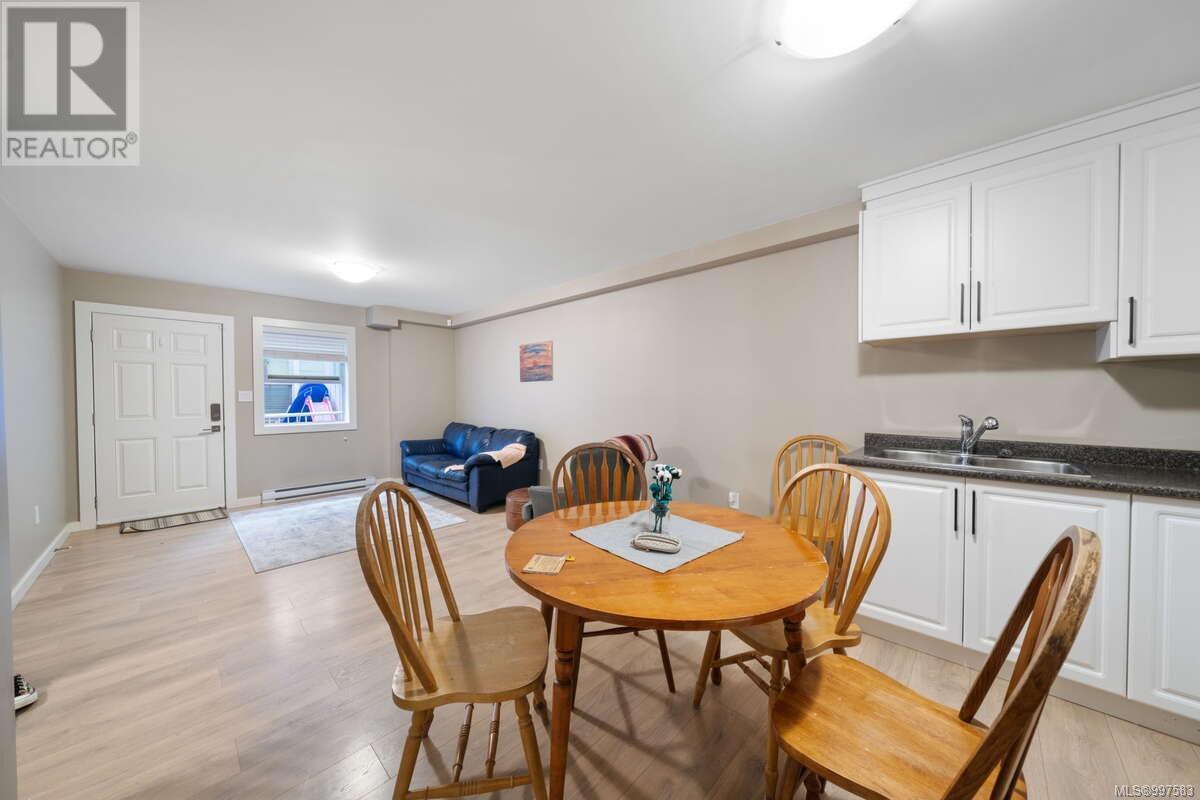 609 Amble Pl, Langford
