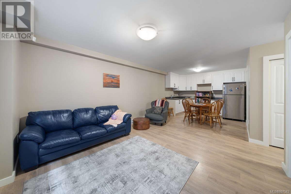 609 Amble Pl, Langford