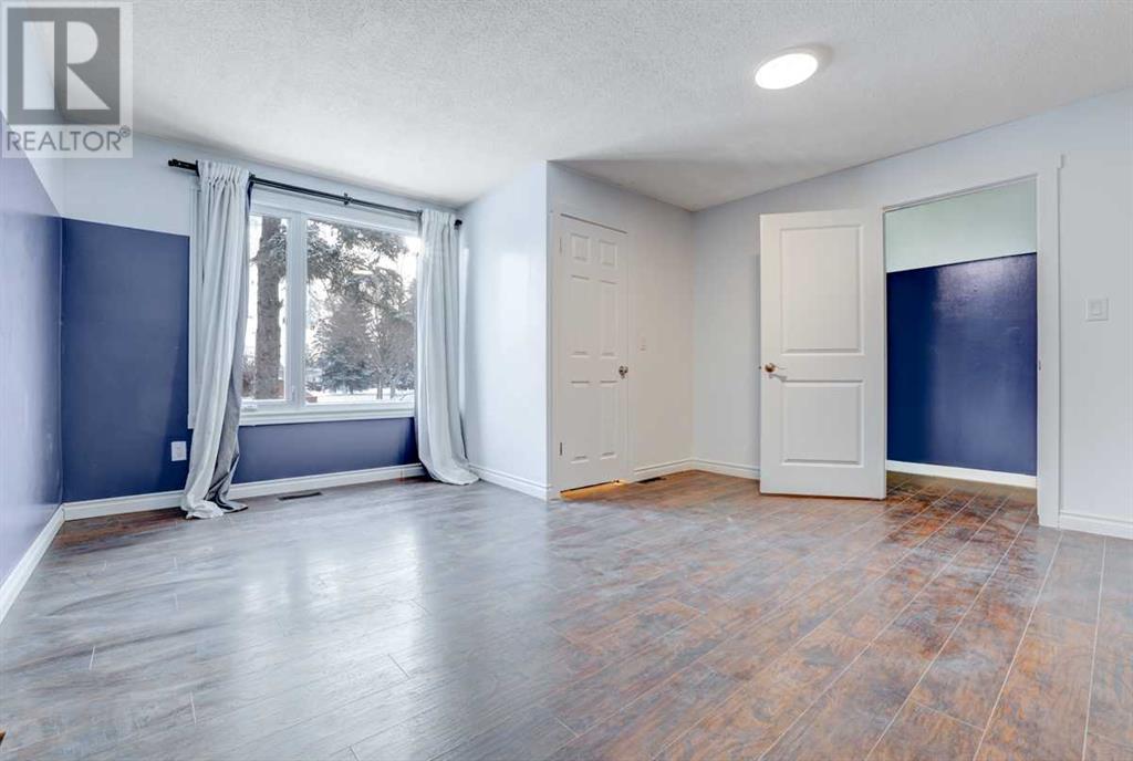 Single Family House for Sale in  Dover Crescent SE Dover Calgary 