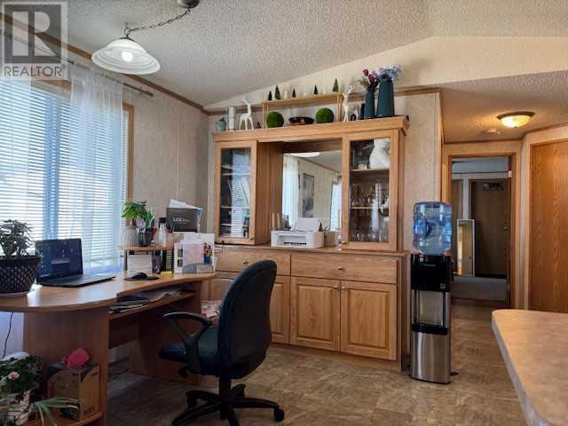 15 Mackenzie Way, Lacombe