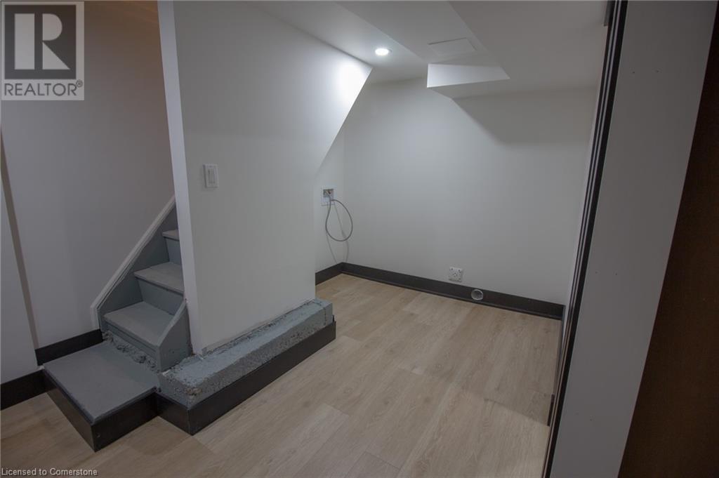 Photo 21 of 757 Cannon Street E, Hamilton ON