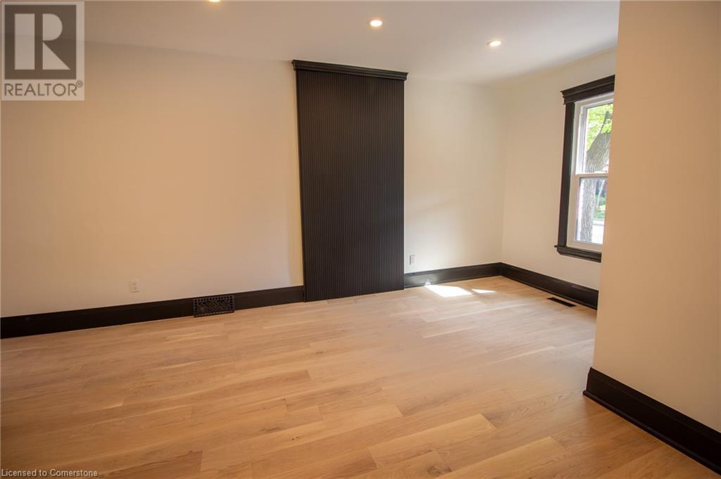 Photo 7 of 757 Cannon Street E, Hamilton ON