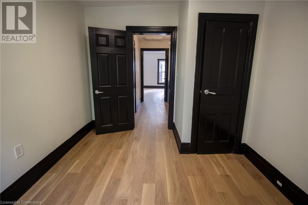 Photo 17 of 757 Cannon Street E, Hamilton ON