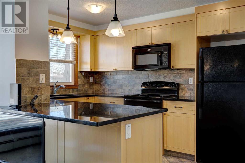 Single Family House for Sale in    Avenue SW Kingsland Calgary 