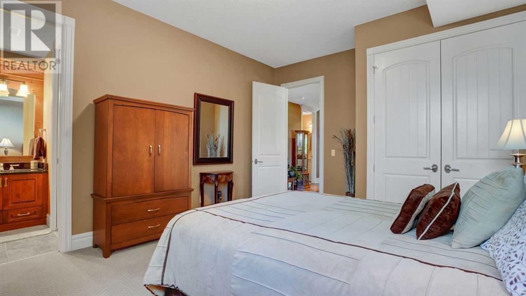 Single Family House Bungalow for Sale in  Lynx Ridge Road NW Calgary 