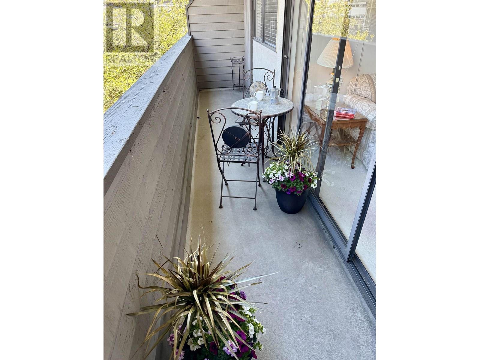 322 206 E 15TH STREET, North Vancouver real estate listing R2991671