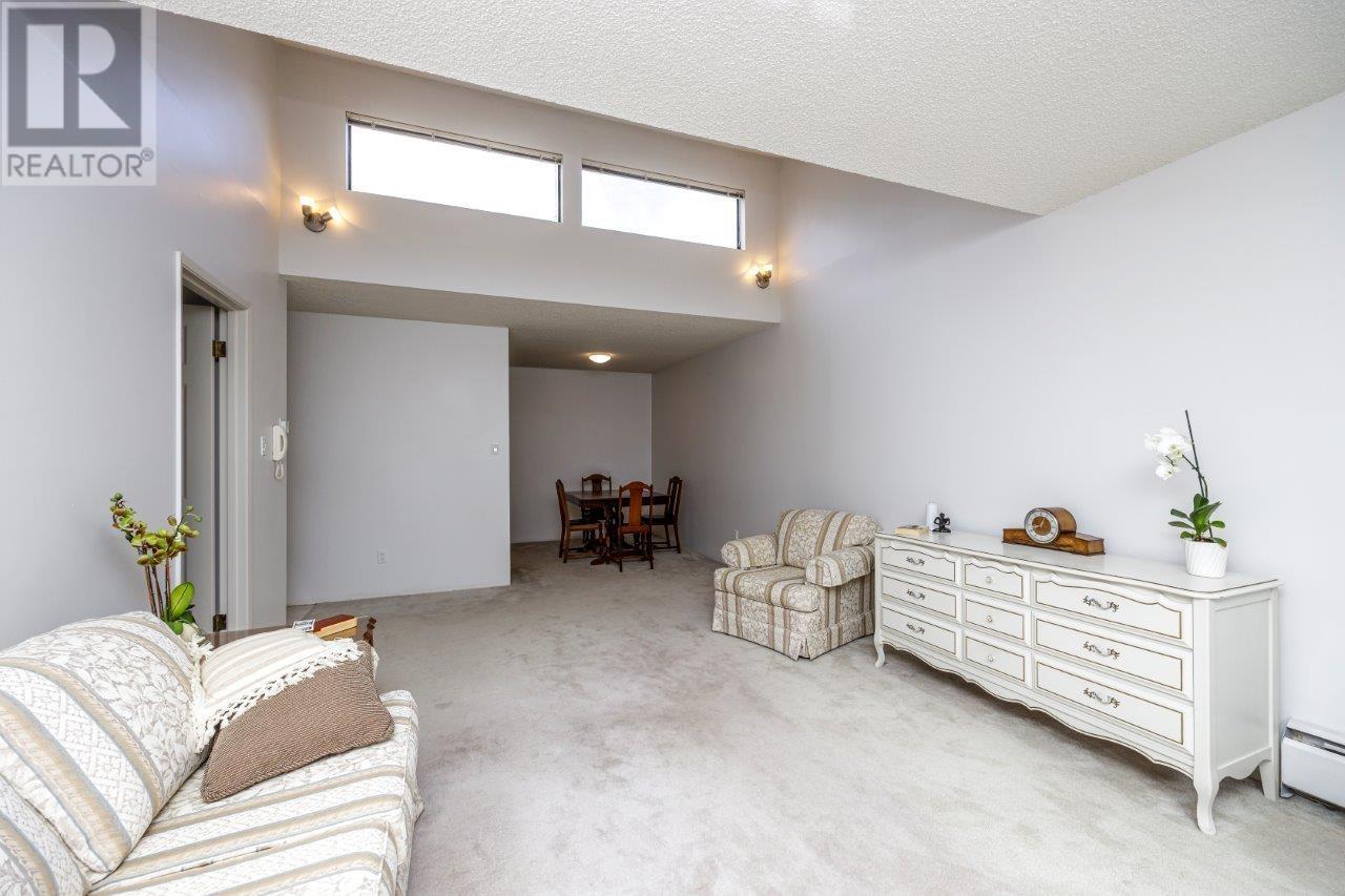 322 206 E 15TH STREET, North Vancouver real estate listing R2991671