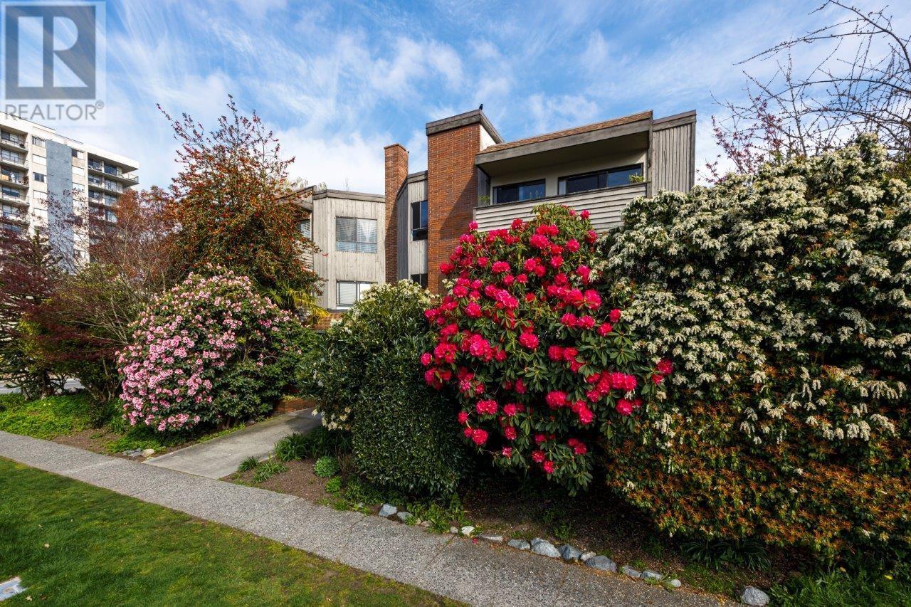 322 206 E 15TH STREET, North Vancouver real estate listing R2991671