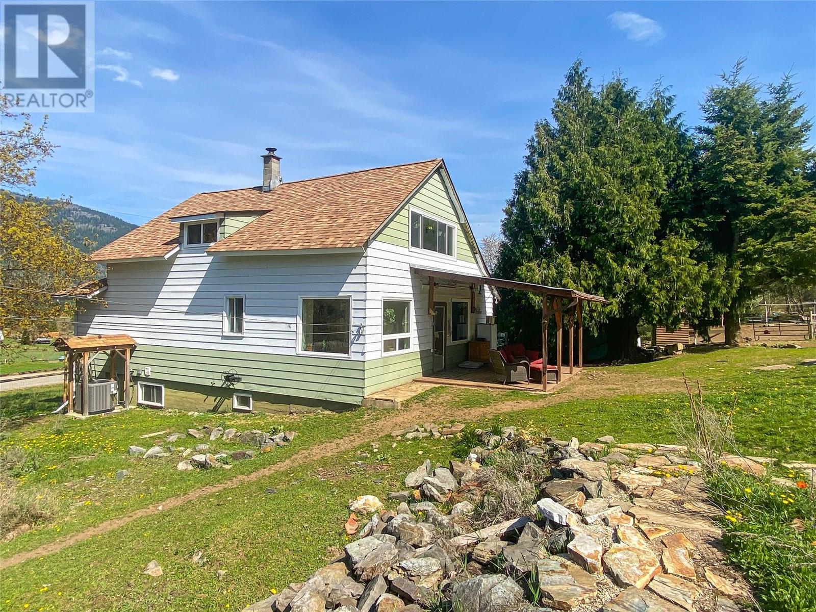 Photo 7 of 2158 Makonin Road, Glade BC