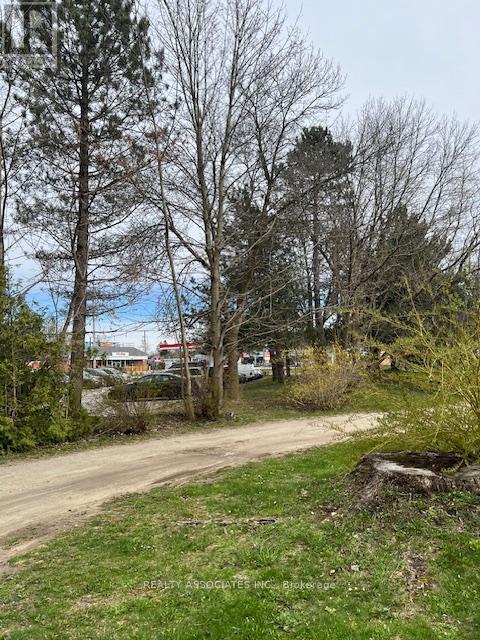 Photo 12 of 121 Grey Rd 17 B, Owen Sound ON