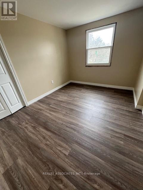 Photo 9 of 121 Grey Rd 17 B, Owen Sound ON