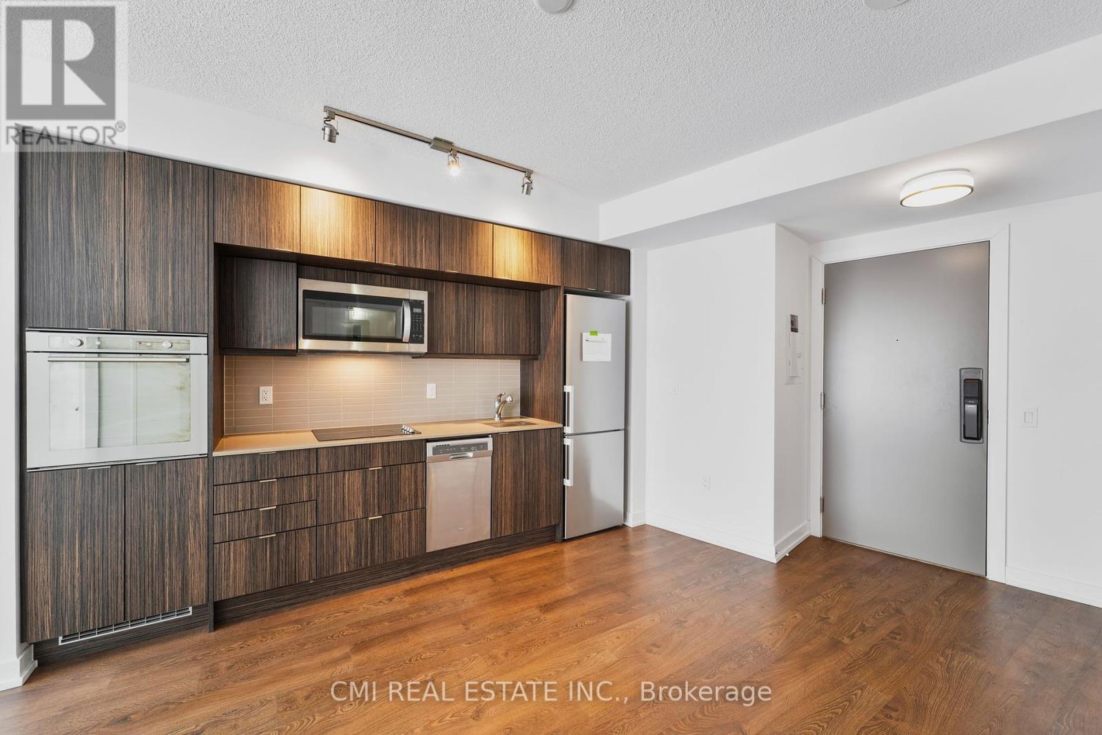 Photo 13 of 1109 10 York Street, Toronto ON