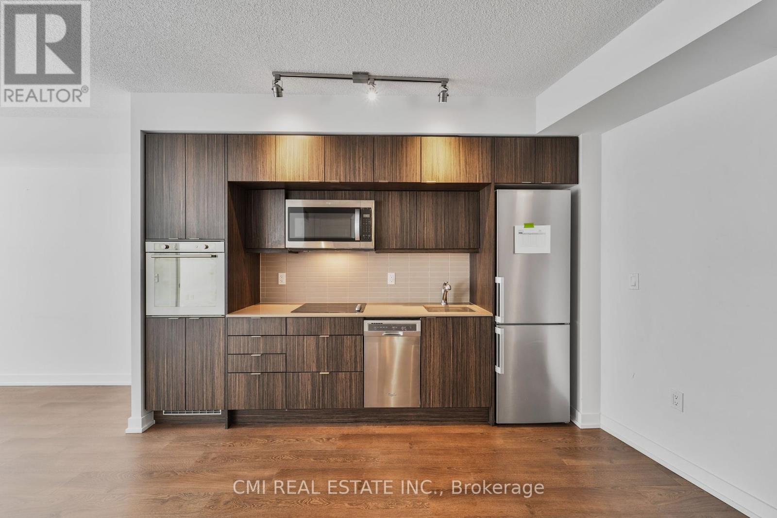 Photo 15 of 1109 10 York Street, Toronto ON