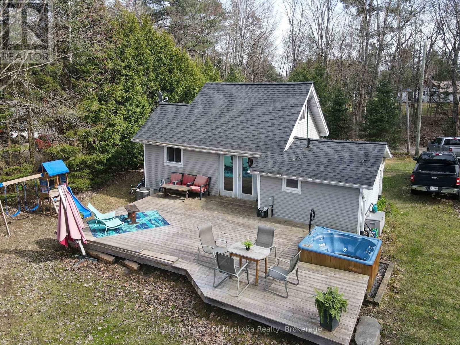 Photo 6 of 6 Hibberd Lane, Huntsville ON
