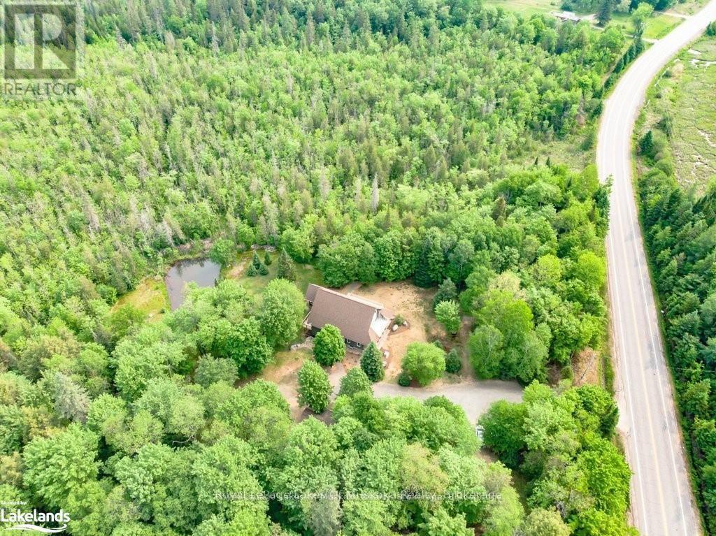 Photo 30 of 2411 Hwy 118 E Highway, Bracebridge ON