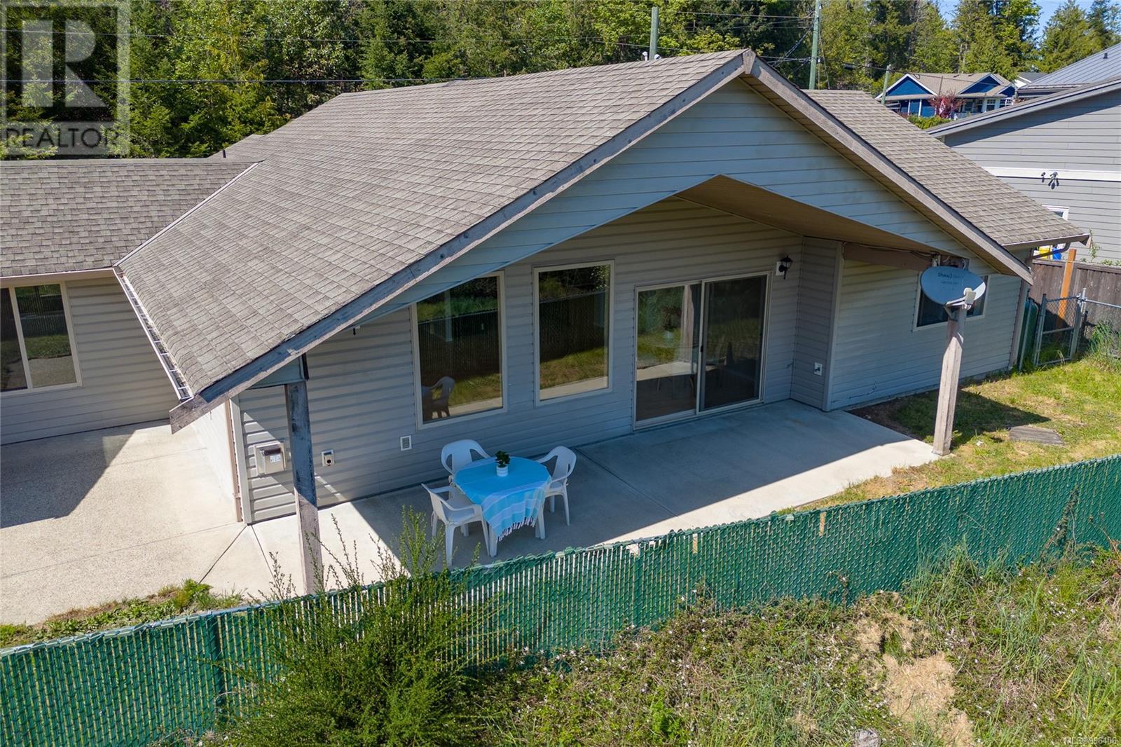 Photo 2 of 1782 Martini Way, Qualicum Beach BC
