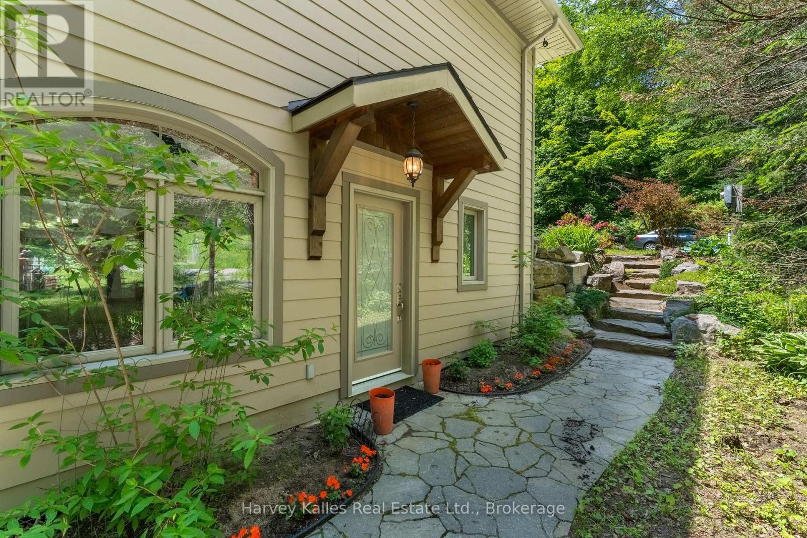 Photo 2 of 9 1161 Sandwood Road, Muskoka Lakes ON