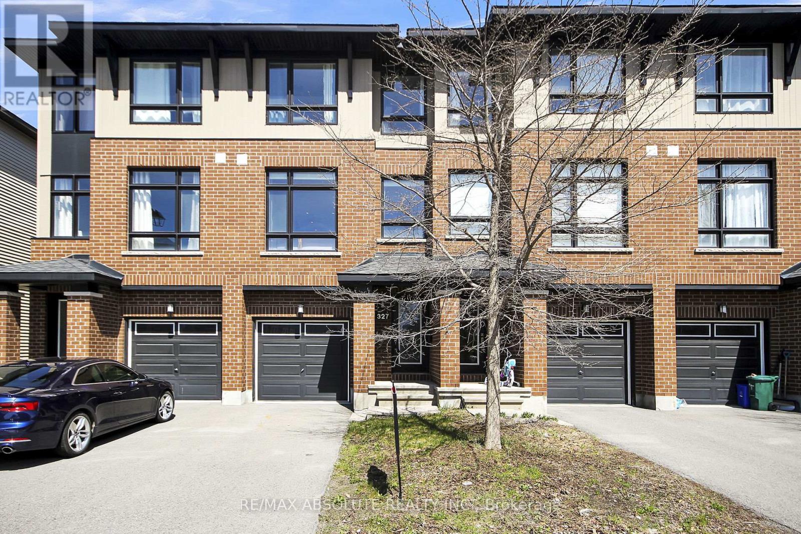 https://ddfcdn.realtor.ca/listing/TS638820380987530000/reb76/highres/5/x12123625_1.jpg