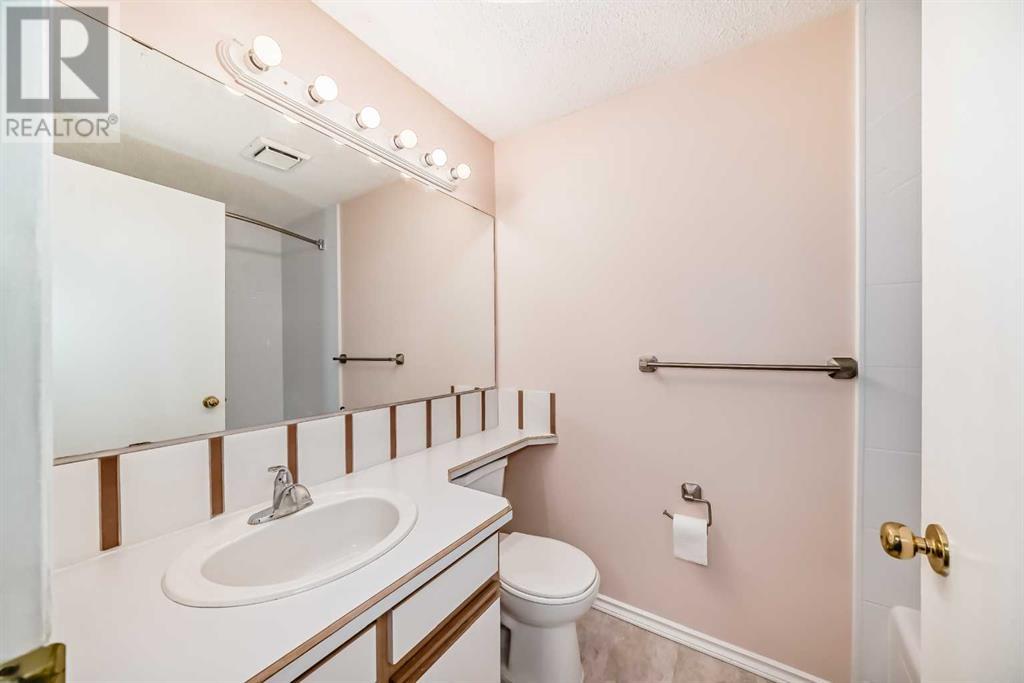 Single Family House for Sale in   Canyon Meadows Drive SW Canyon Meadows Calgary 