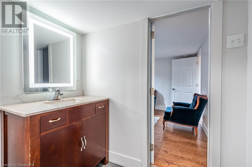 Photo 42 of 120 Chilton Drive, Hamilton ON
