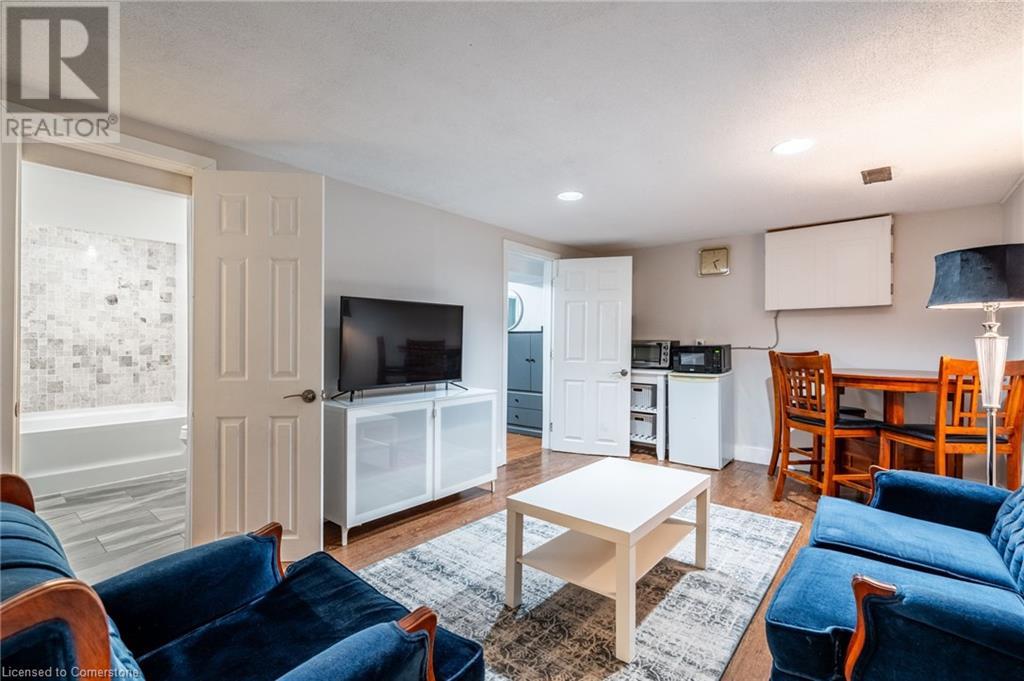 Photo 36 of 120 Chilton Drive, Hamilton ON