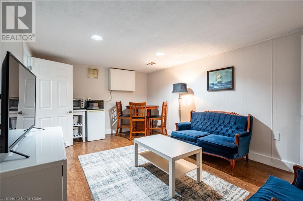 Photo 37 of 120 Chilton Drive, Hamilton ON