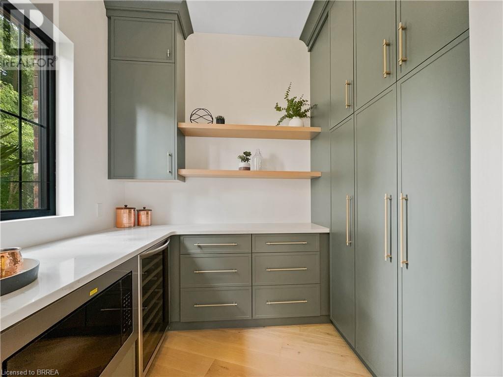 Photo 12 of 75 Grand River Street S, Paris ON