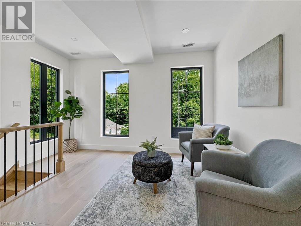 Photo 25 of 75 Grand River Street S, Paris ON