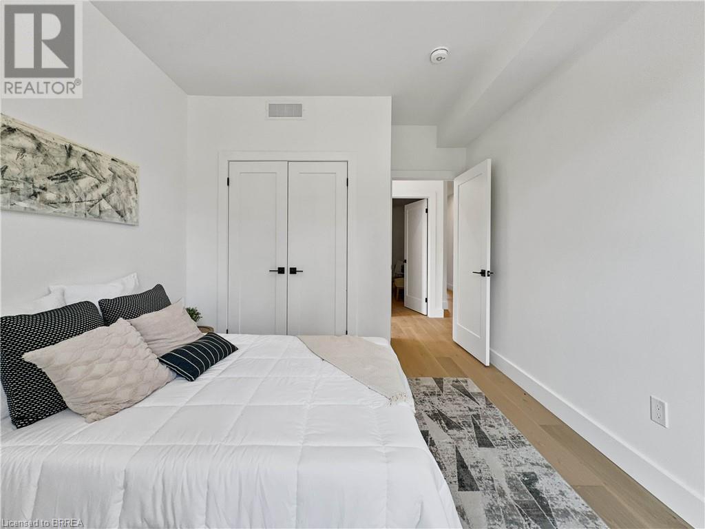 Photo 27 of 75 Grand River Street S, Paris ON