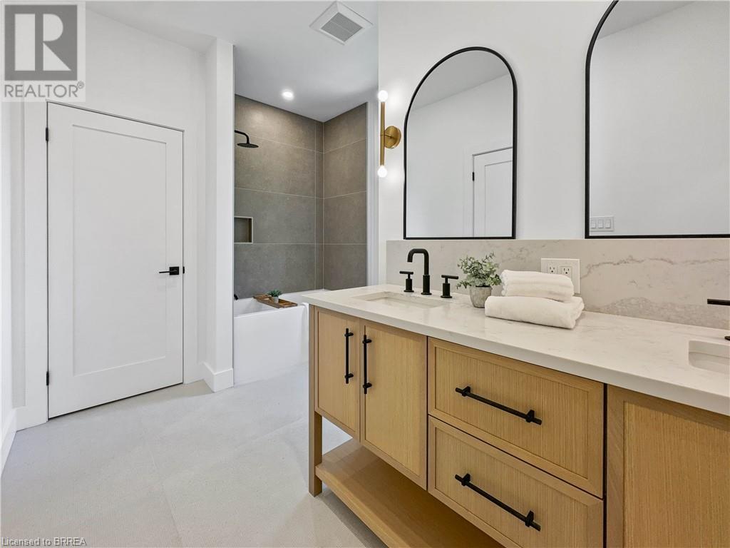 Photo 29 of 75 Grand River Street S, Paris ON
