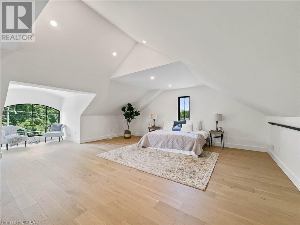 Photo 39 of 75 Grand River Street S, Paris ON