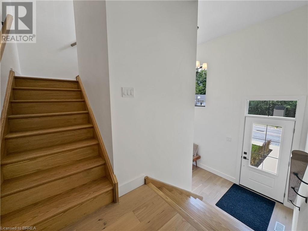 Photo 41 of 75 Grand River Street S, Paris ON