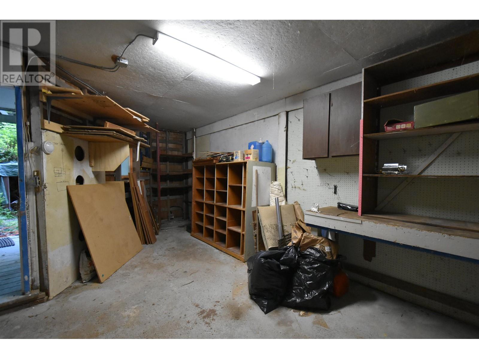 2240 OLDERSHAW ROAD, Roberts Creek