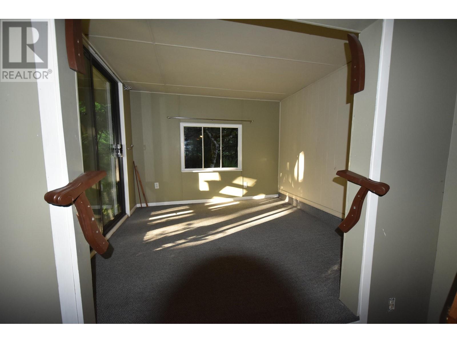 2240 OLDERSHAW ROAD, Roberts Creek