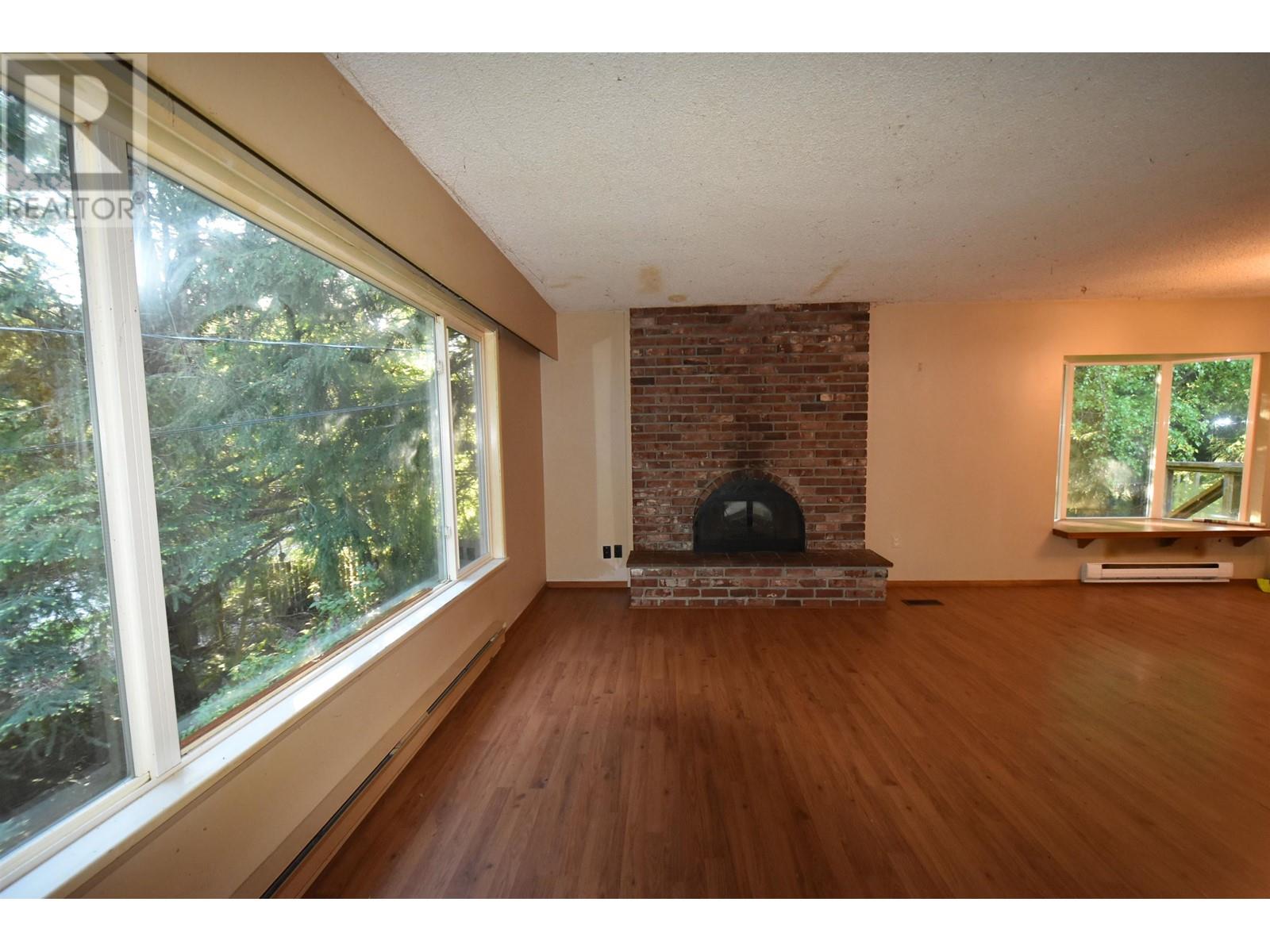 2240 OLDERSHAW ROAD, Roberts Creek