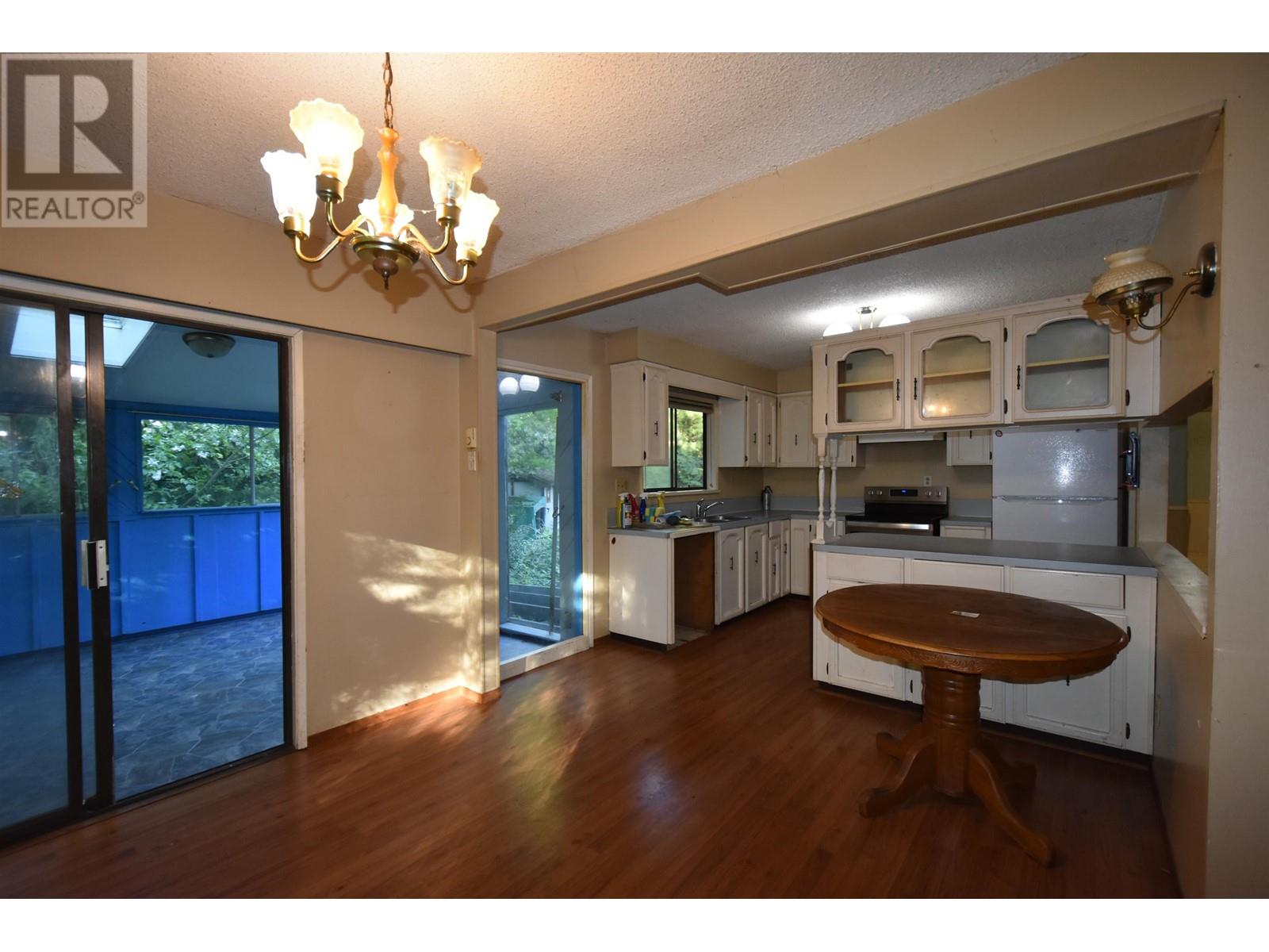 2240 OLDERSHAW ROAD, Roberts Creek