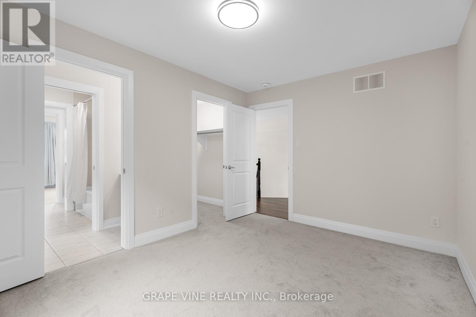 Photo 12 of 61 Adrift Street, Ottawa ON