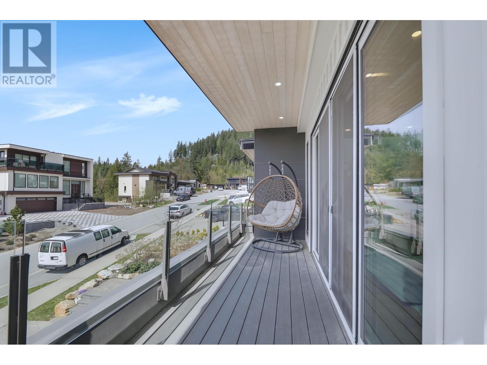 24 3385 MAMQUAM ROAD, Squamish