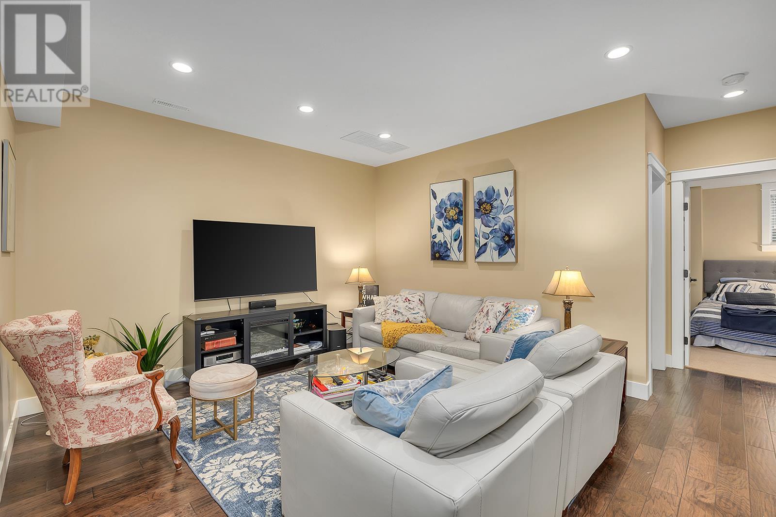  1605 Marina Way, West Kelowna