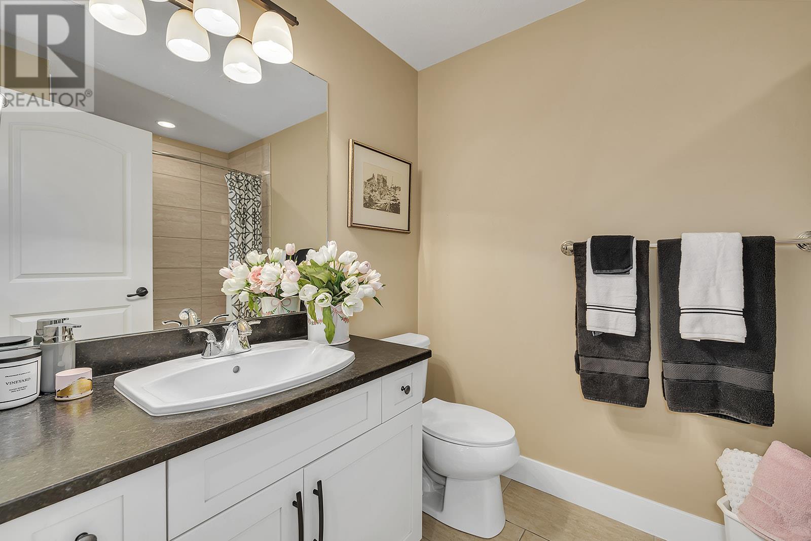  1605 Marina Way, West Kelowna