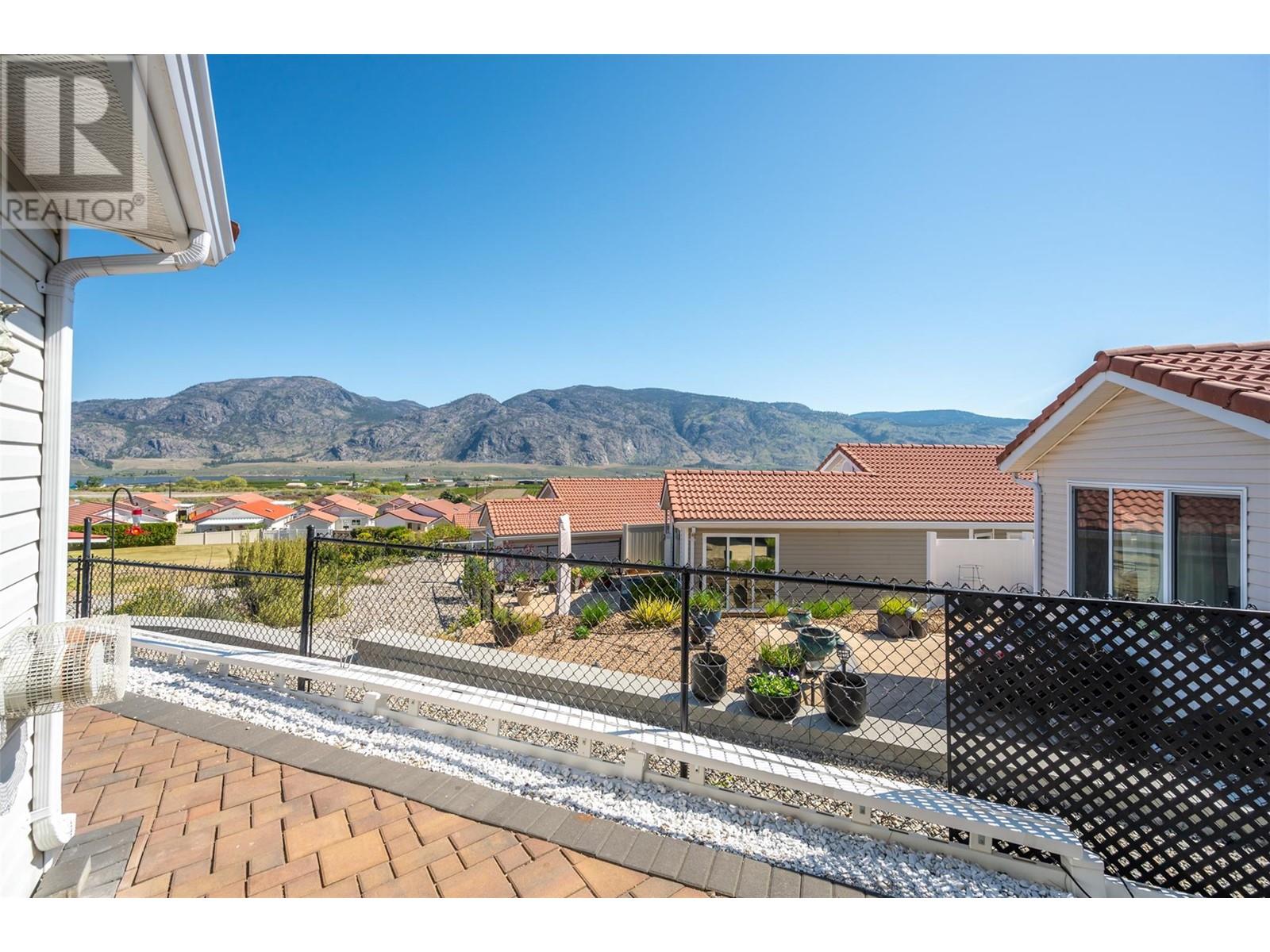 49 9400 115 Street, Osoyoos