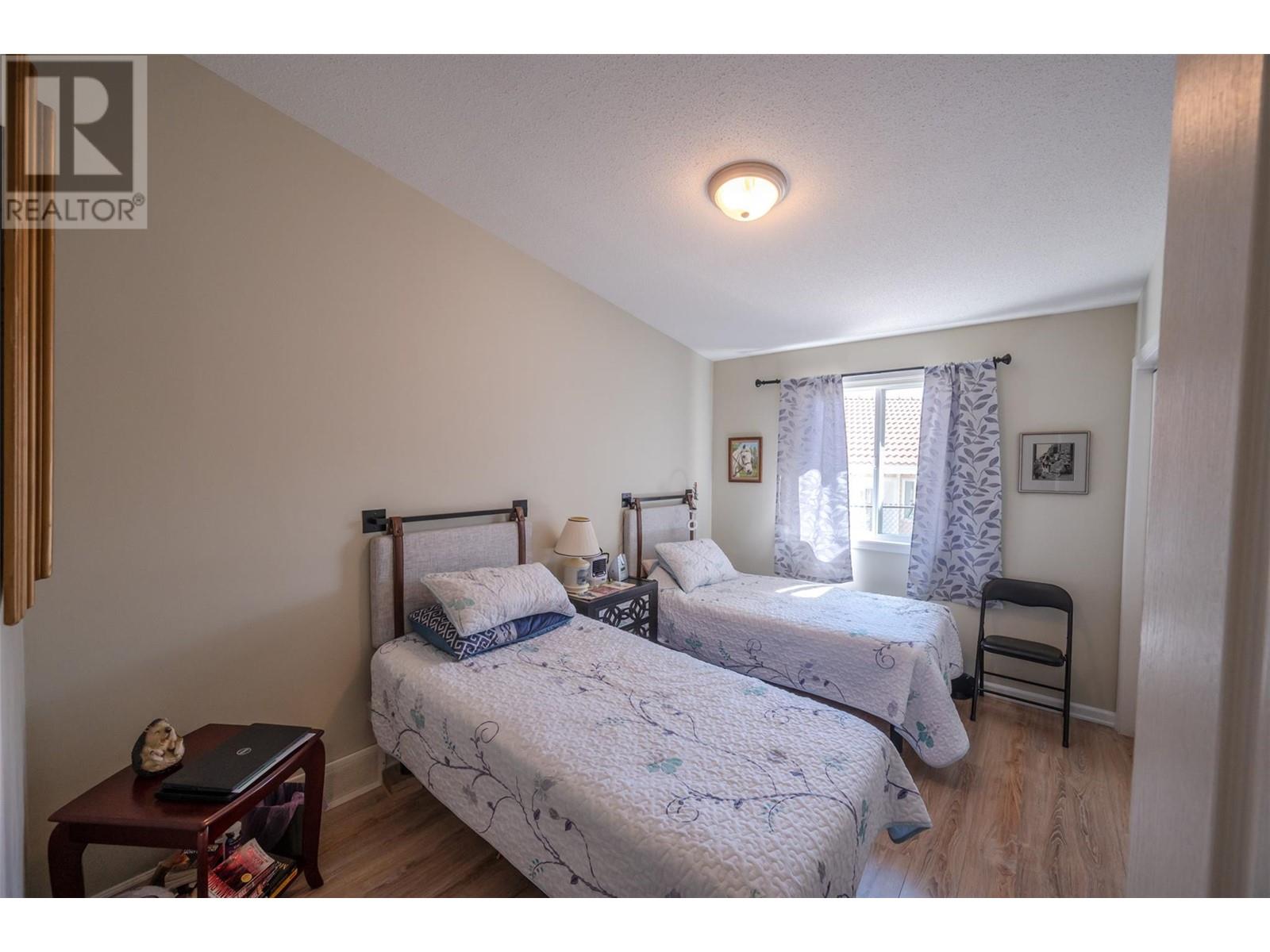 49 9400 115 Street, Osoyoos