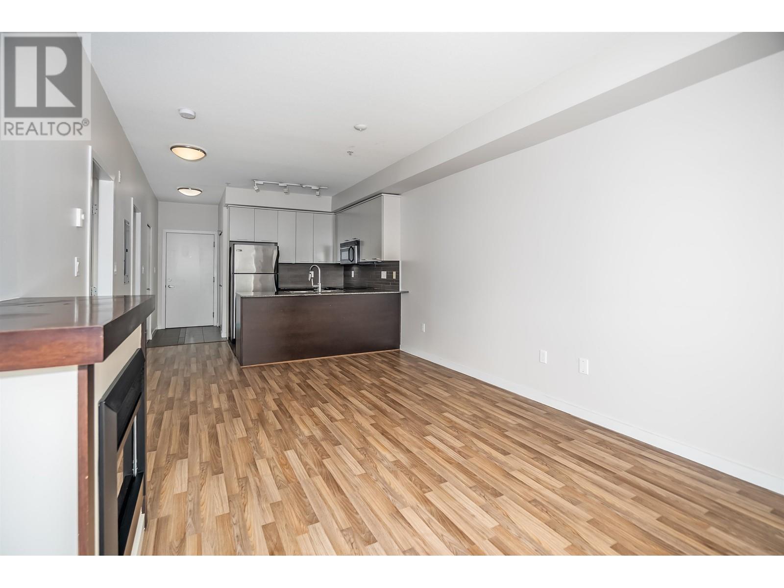 209 2478 WELCHER AVENUE, Port Coquitlam