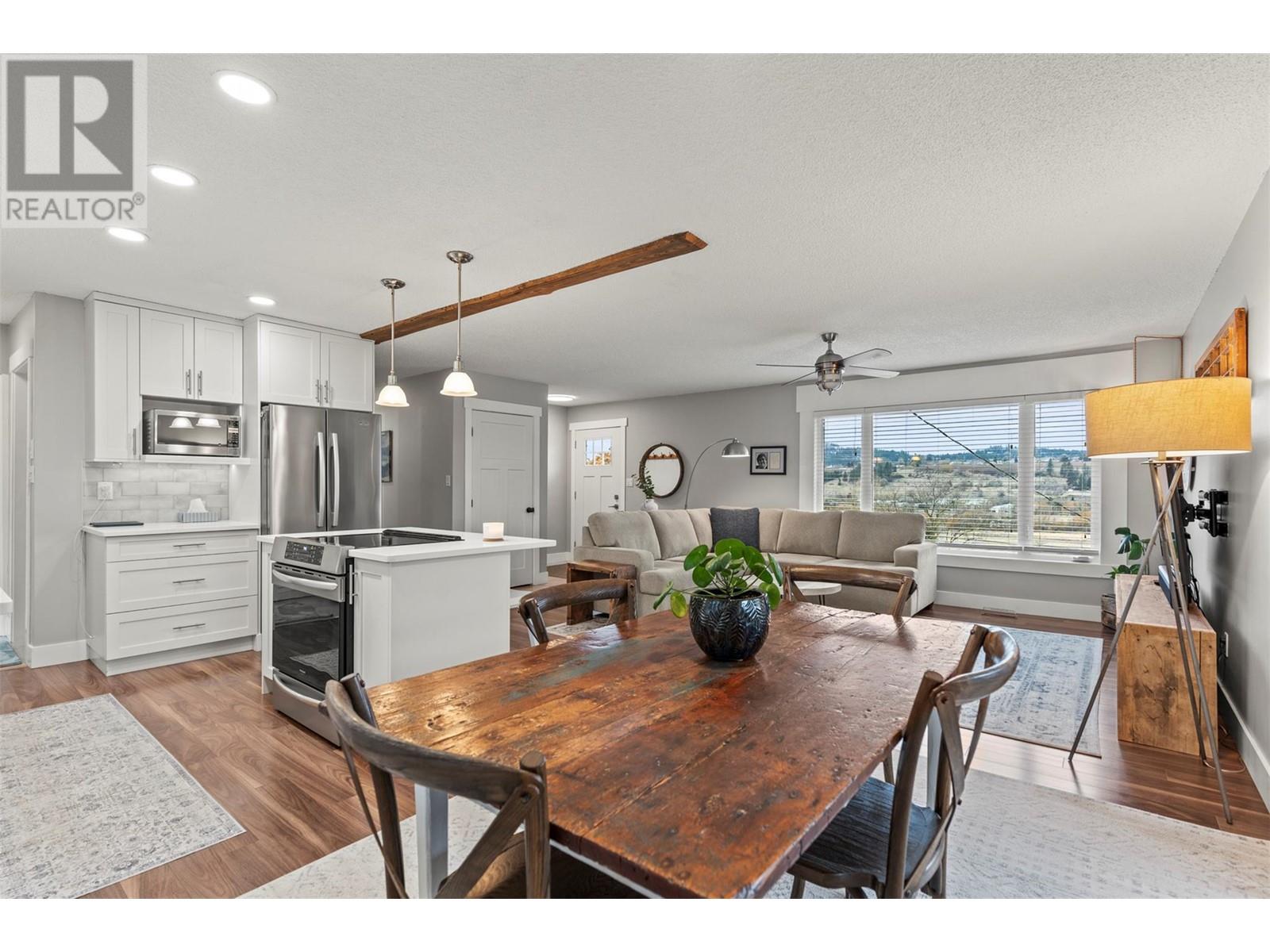  10809 Sherman Drive, Lake Country