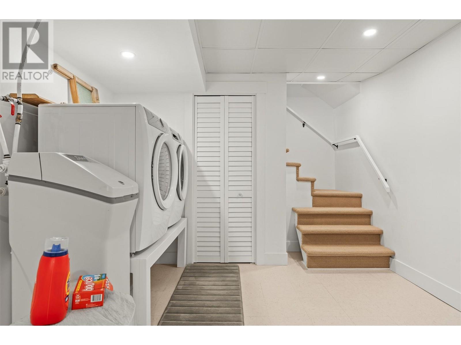  10809 Sherman Drive, Lake Country