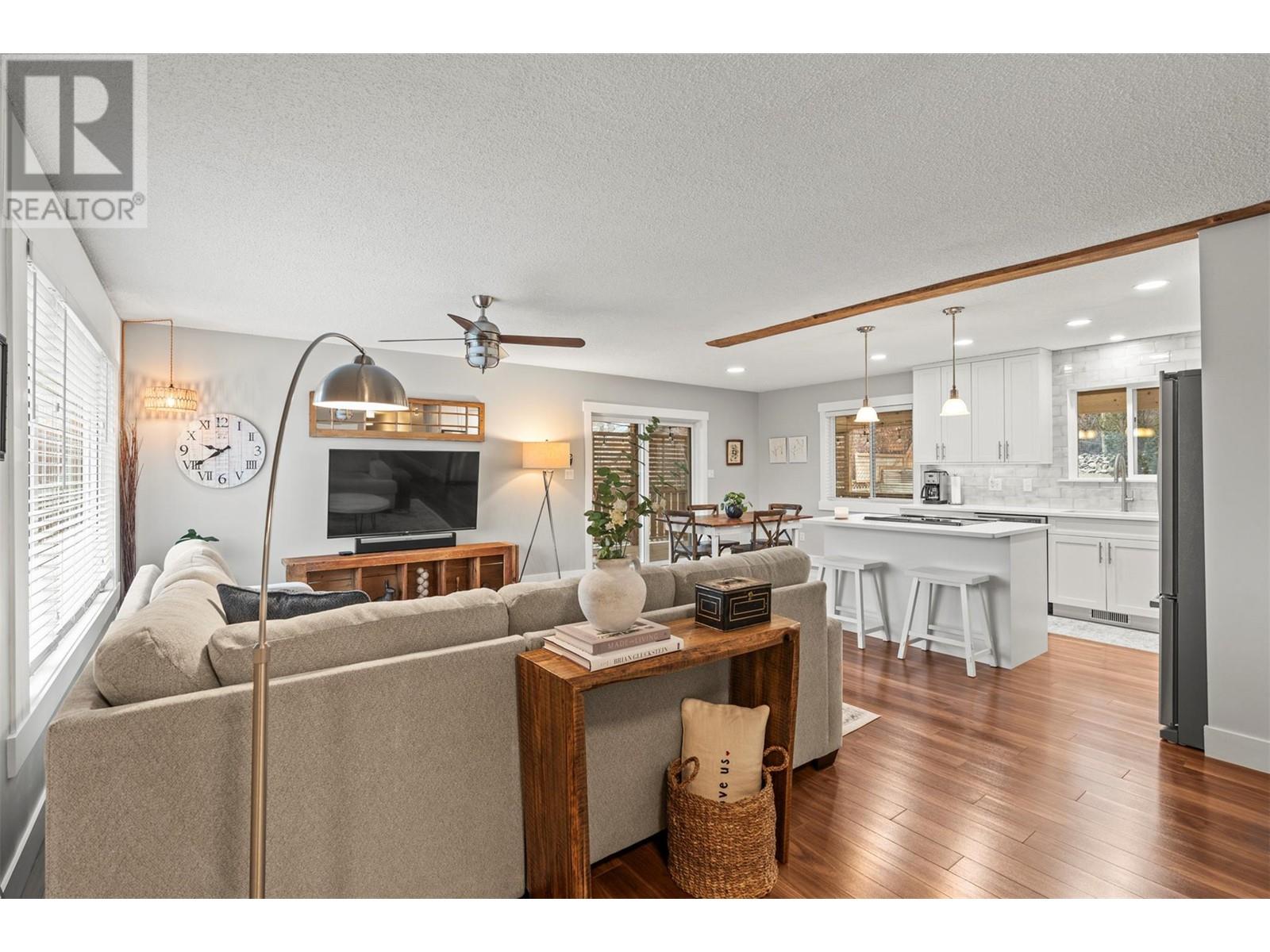 10809 Sherman Drive, Lake Country