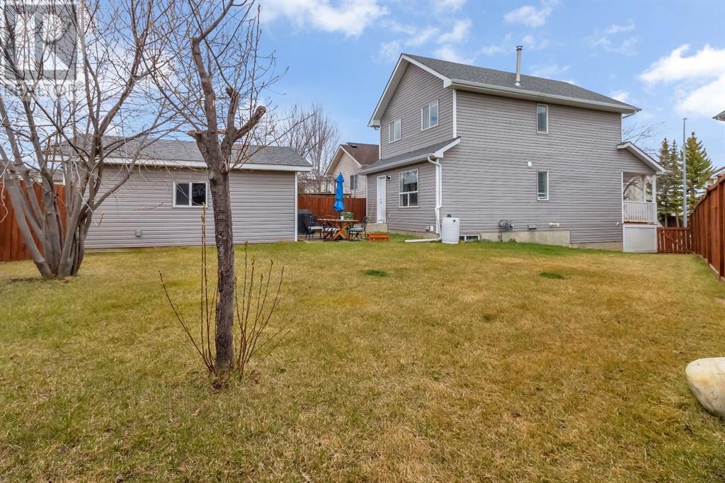 Single Family House for Sale in  Bridleglen Manor SW Bridlewood Calgary 